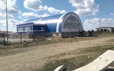 Народный репортер. Сельский спорткомплекс стоит недостроенным уже два года