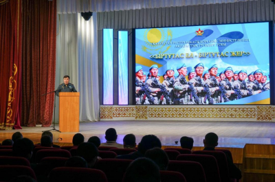 Минобороны разъясняет гражданам правила службы и социальные гарантии