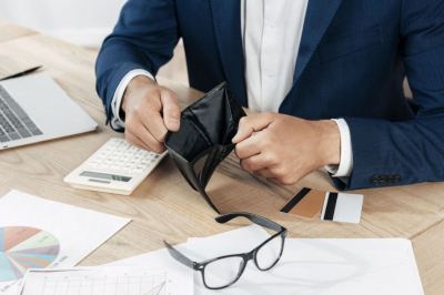 Из‑за чего жители Атырау идут на банкротство: основные причины и условия подачи заявления