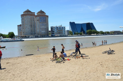 В Атырау пляжи «утонули» в бумагах